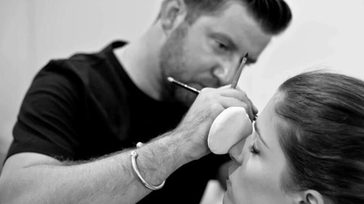 上班族必學10分鐘戰鬥妝tips!時裝週後台彩妝師親身示範