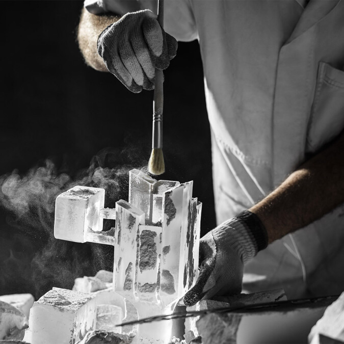 Maison Francis Kurkdjian水晶之燄限量工藝典藏版製作過程情境照。