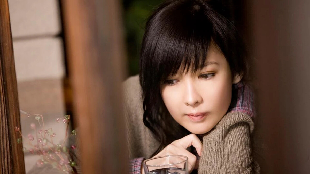 【獨家專訪】周慧敏：是愛喚回了女神！談《等一個人咖啡》復出與經紀人逝世後的重生