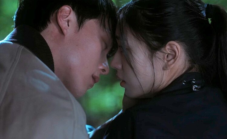 《一吻爆炸》張基龍安恩真曖昧氛圍拉滿