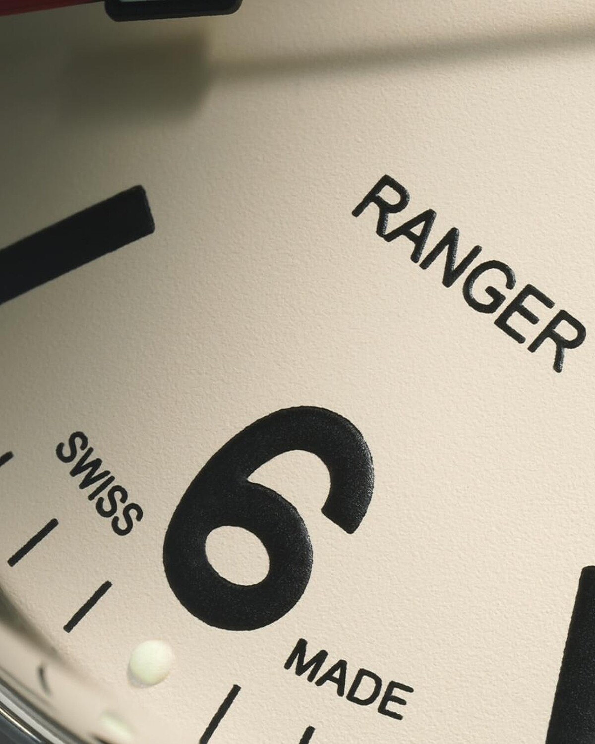 帝舵表RANGER 系列於杜拜鐘錶週推出36mm沙漠白色面盤新款