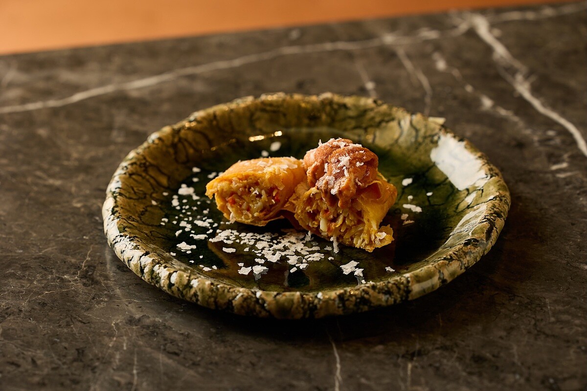 「魚翅天婦羅．撈汁」。