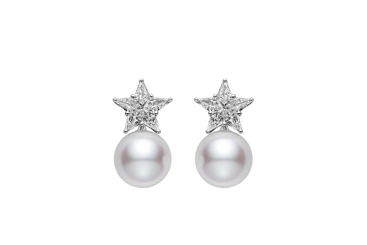 Starry Night 耳環 18K白金,日本Akoya珍珠及鑽石 參考價格NT$132,000