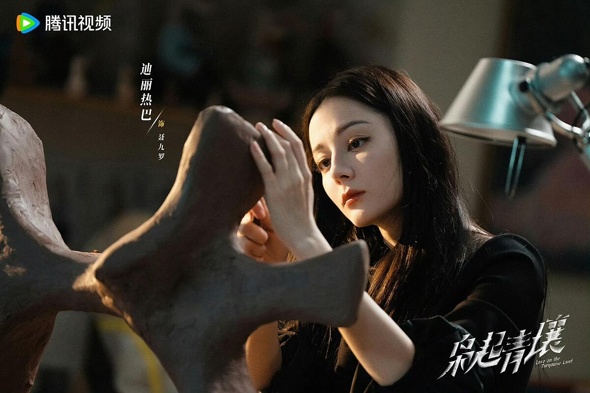 《梟起青壤》12月才開播，迪麗熱巴就擠進前10名破億角色。