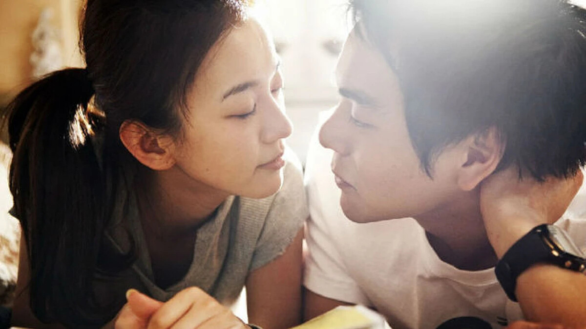 一見鍾情只需0.5秒？從「眼神落點」看穿男人心理：注視臉部才是真愛