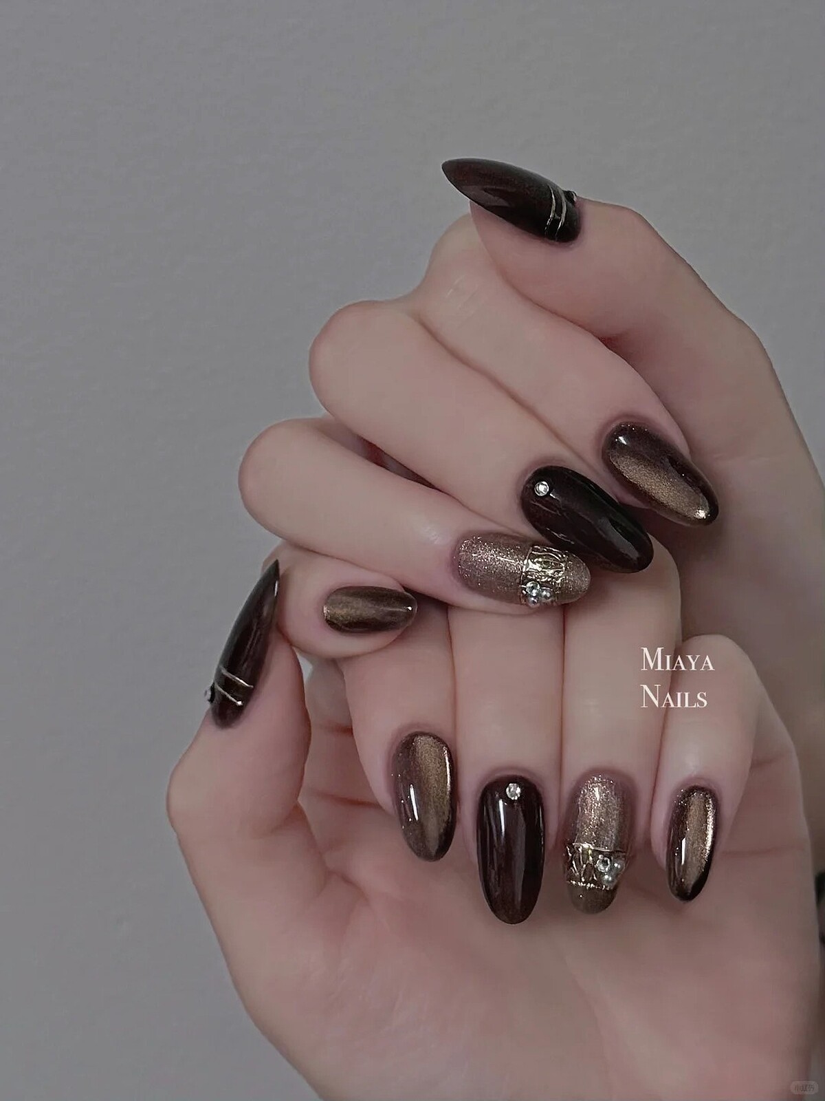 摩羯座美甲範本(Photo/小紅書@Mia030)。