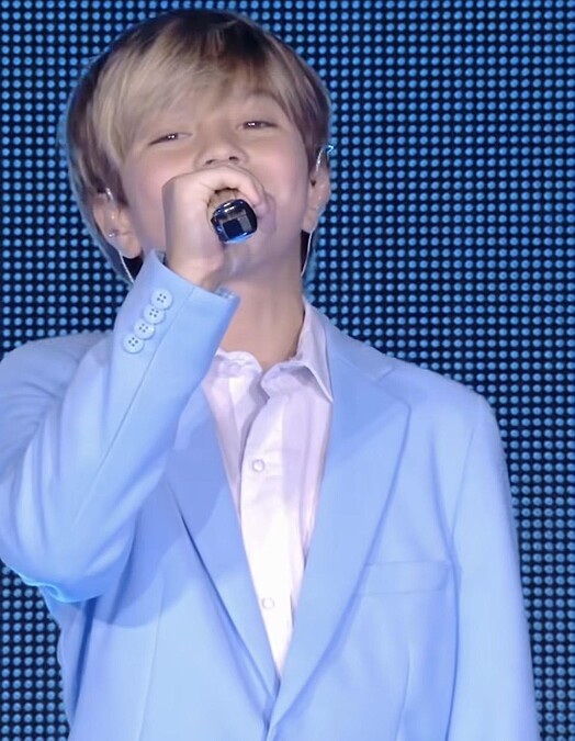 夏奇拉小兒字薩莎(Sasha Piqué Mebarak)與他有許多相似之處,除了遺傳到漂亮的長相之外,也有如母親的好歌喉。