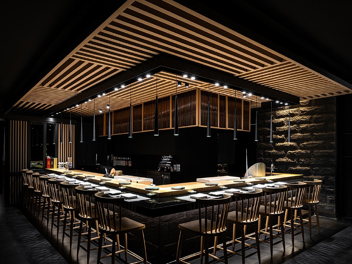 高雄最難訂的 Omakase「鮨毅」。