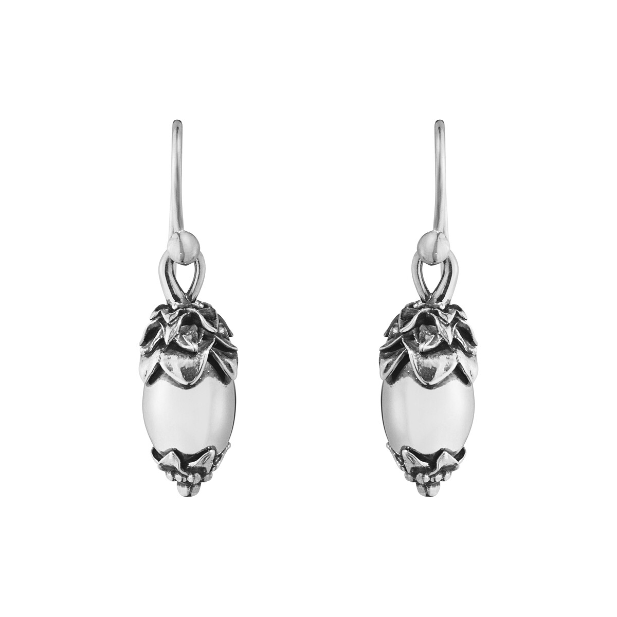 HERITAGE系列_2026年度純銀穿式耳環_建議售價9,000元