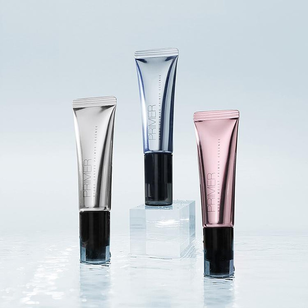 Solone補水柔焦妝前精華。