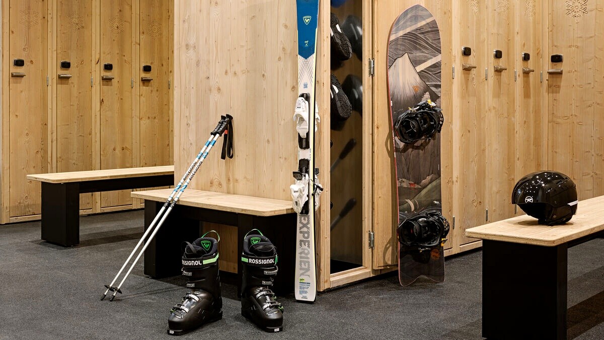 北海道Club Med Kiroro Peak雪櫃及雪服雪具裝備