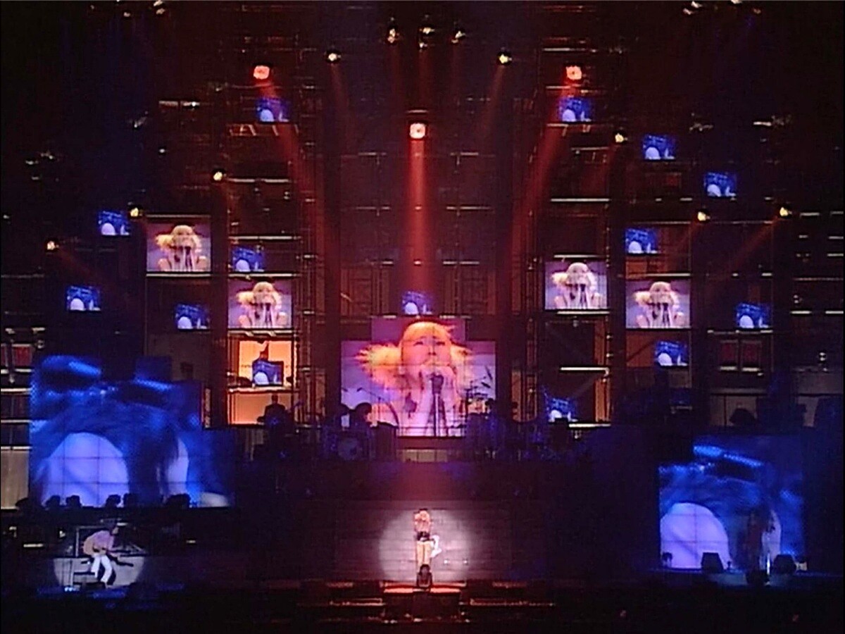 神級主唱 KEIKO 擁有充滿穿透力的嗓音。