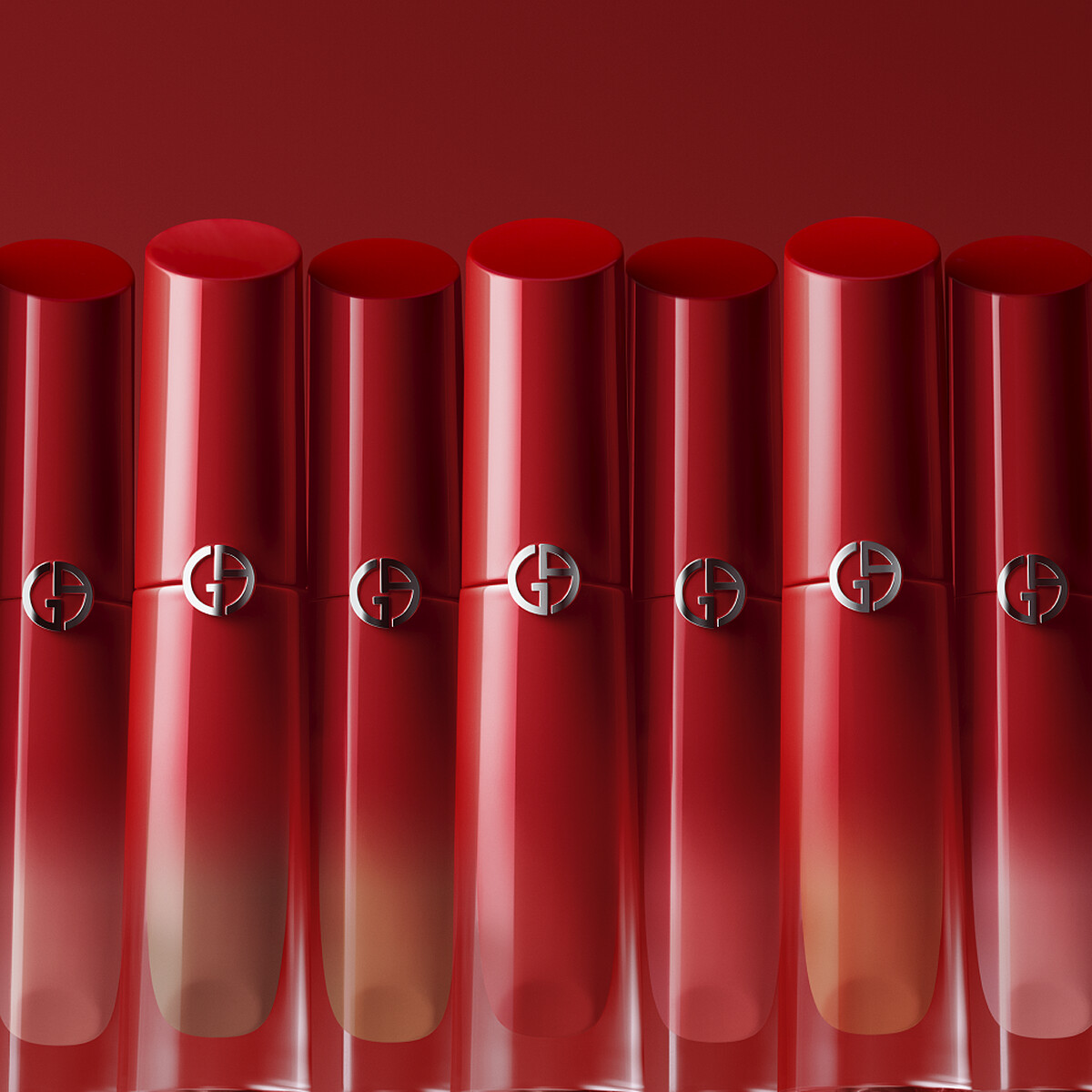 Armani Beauty亞曼尼奢華柔紗訂製唇露視覺圖。