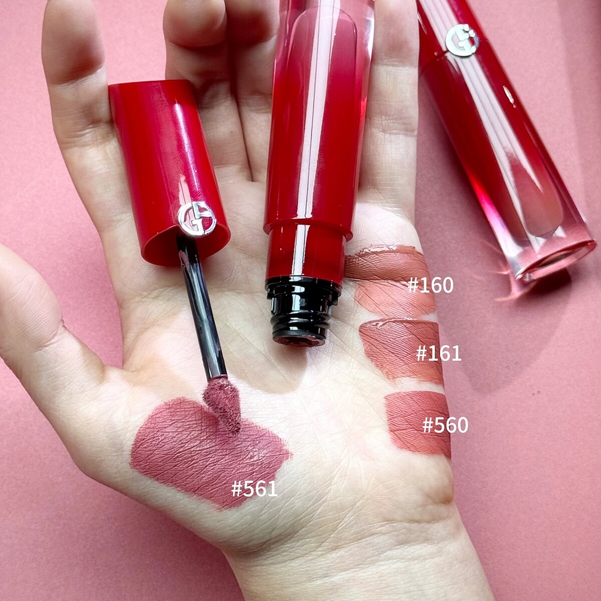 Armani Beauty亞曼尼奢華柔紗訂製唇露10色手部試色。NT1650