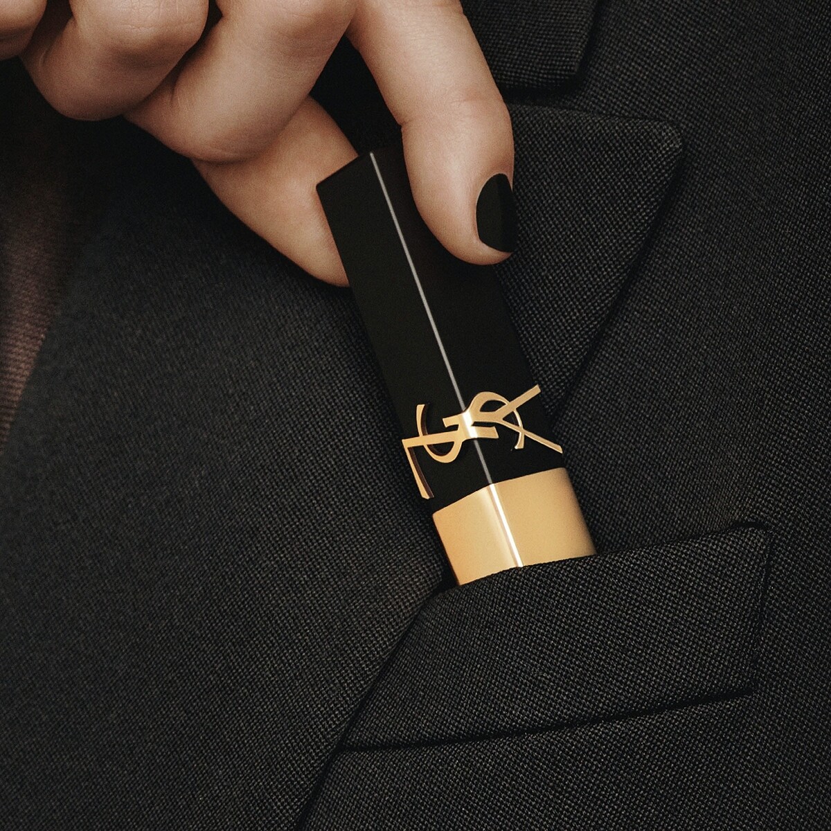 YSL奢華煙管柔霧唇膏(共16色)，NT1,650