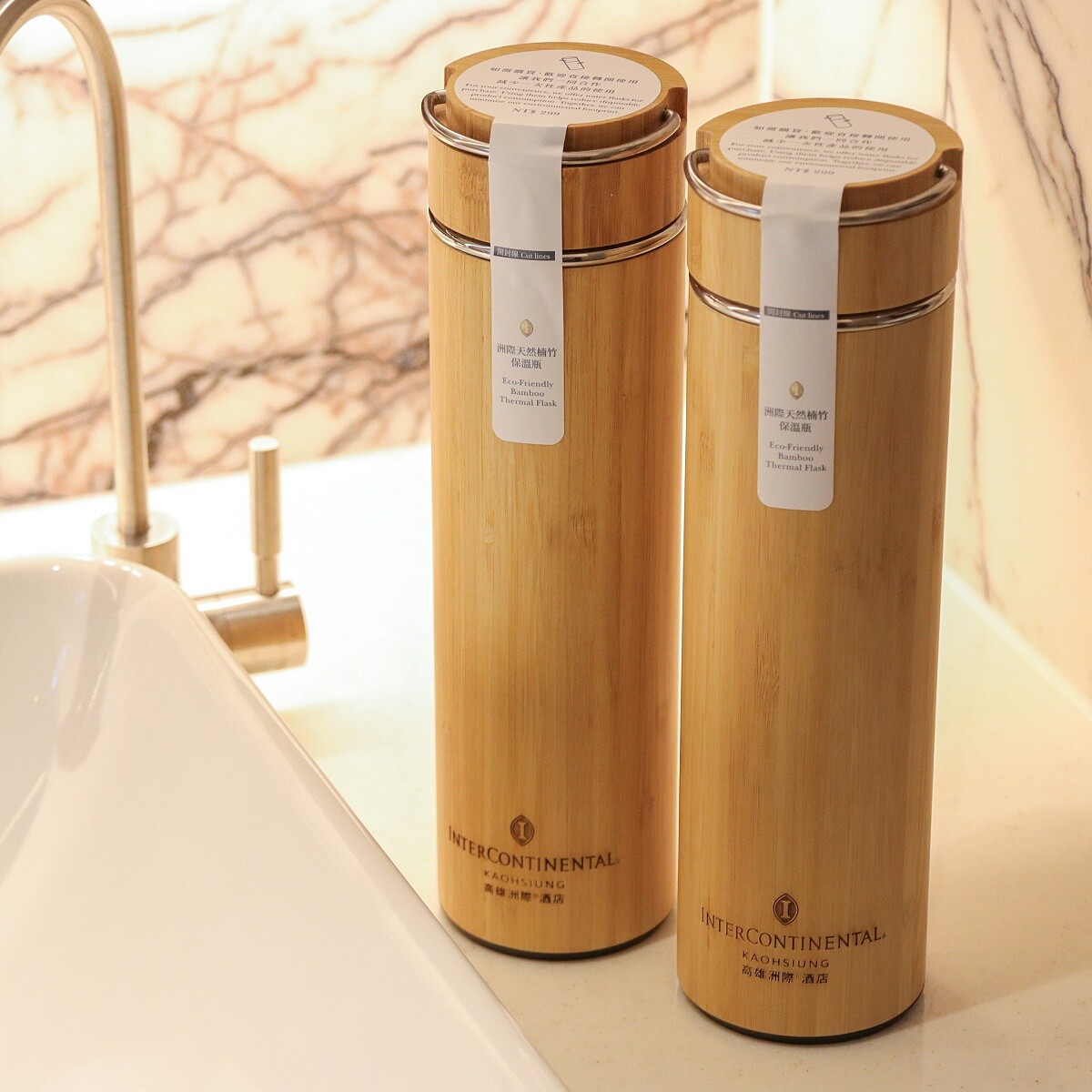 客房提供「竹製保溫瓶」供旅客自行補水。