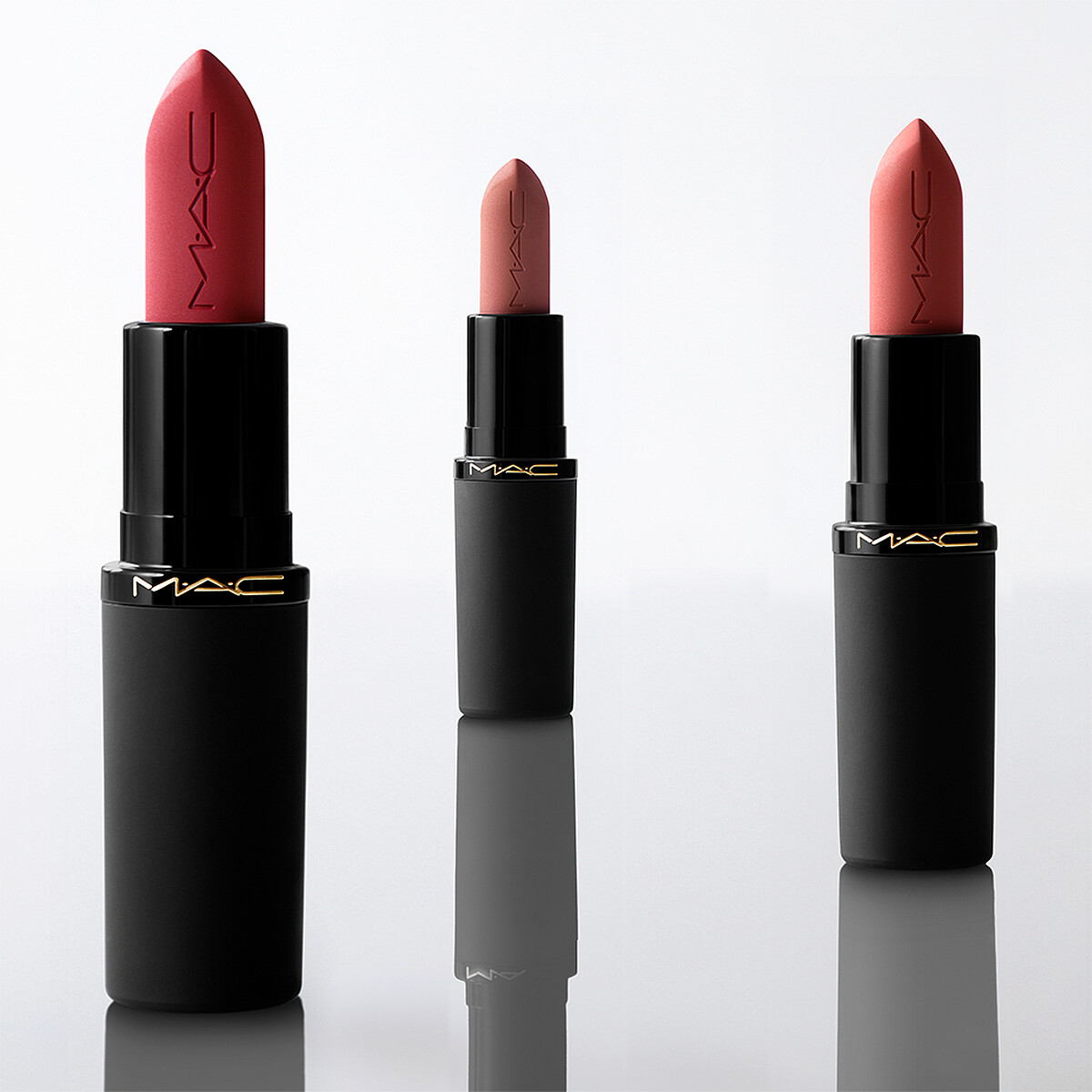 M&middot;A&middot;C輕親雲霧保濕唇膏(24色)3.5g，NT990