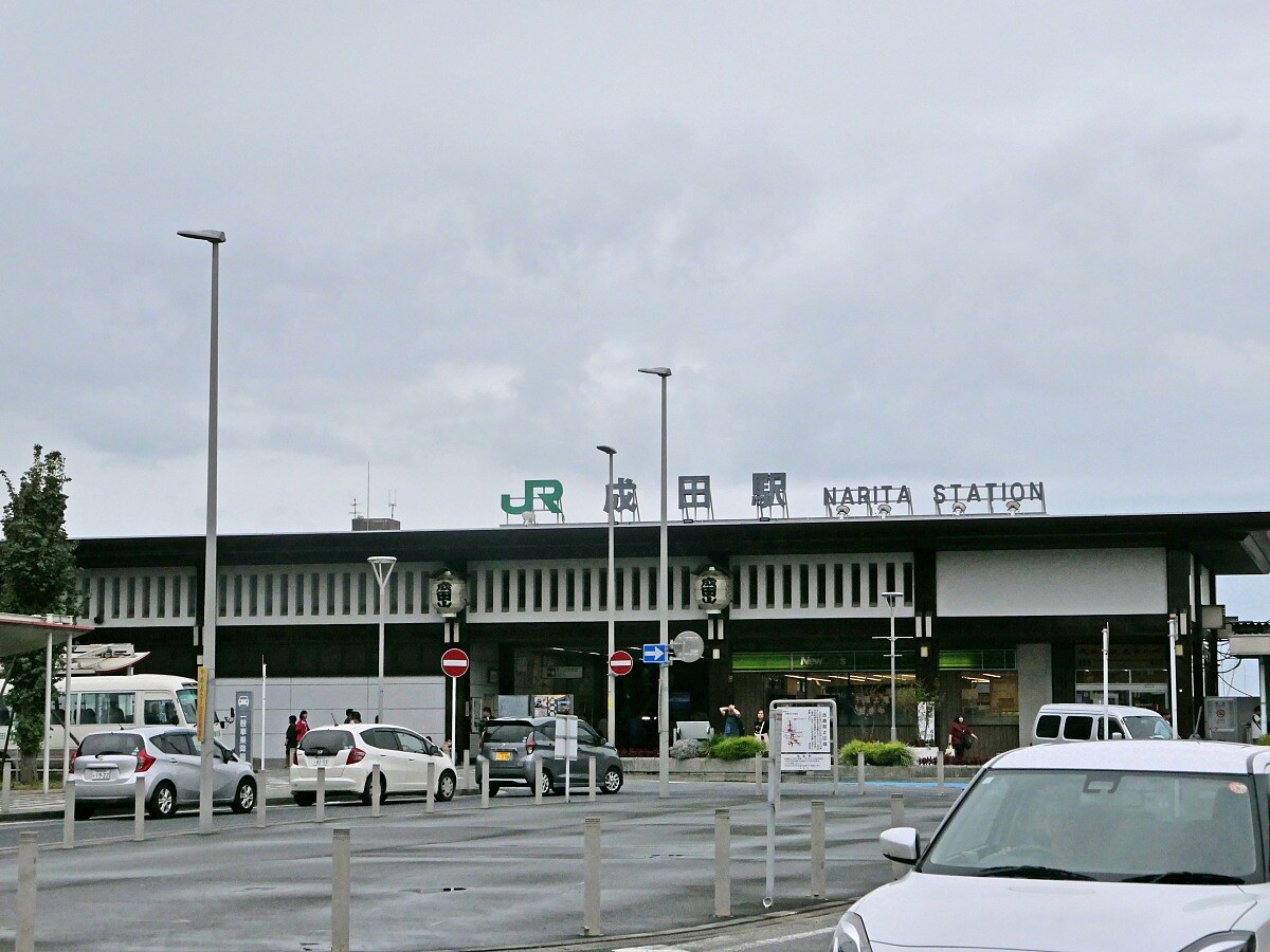 「成田」可能是最容易親近千葉的地方，距離機場僅有一站的距離。