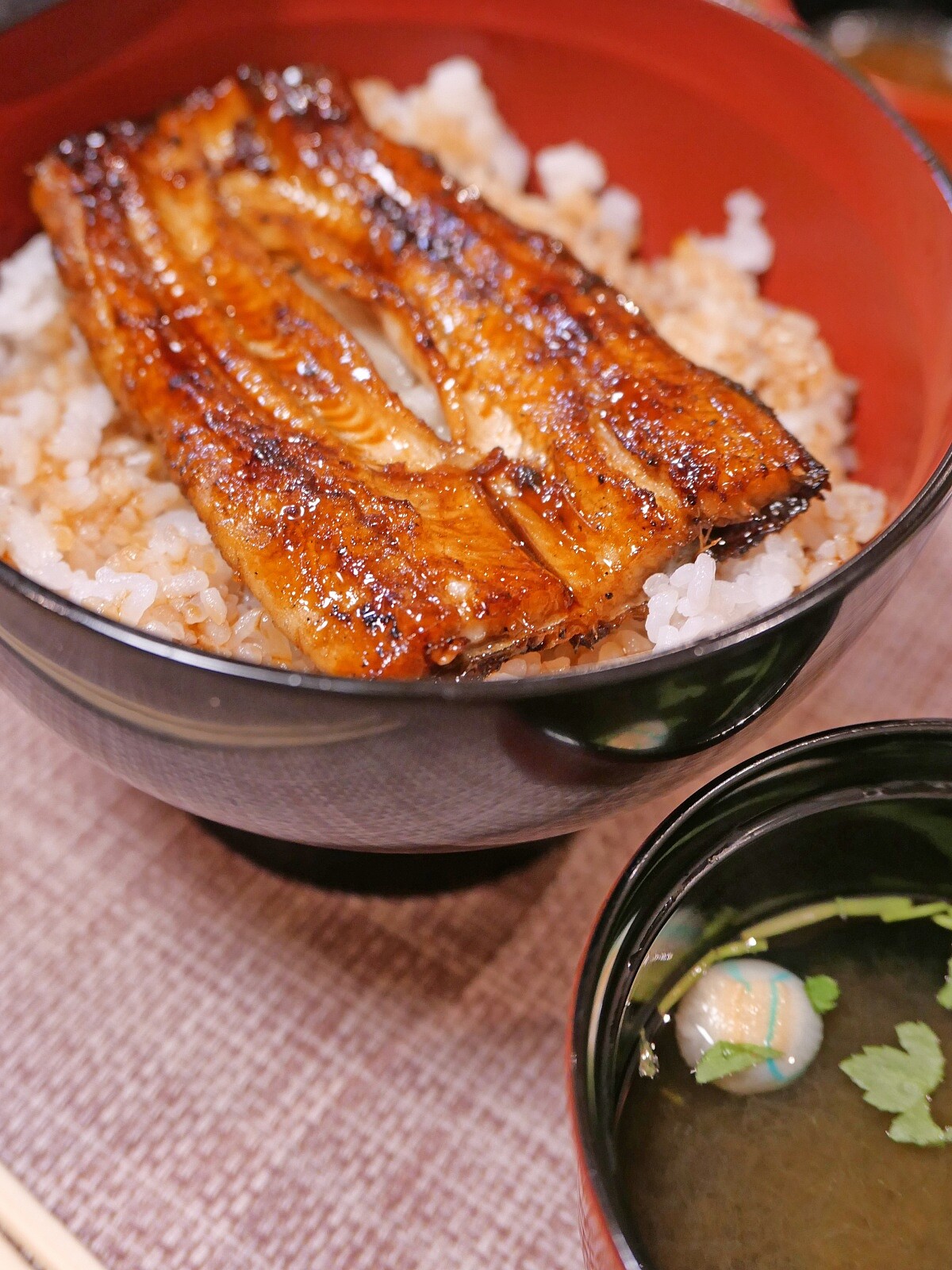 「上町菊屋」招牌鰻魚飯。