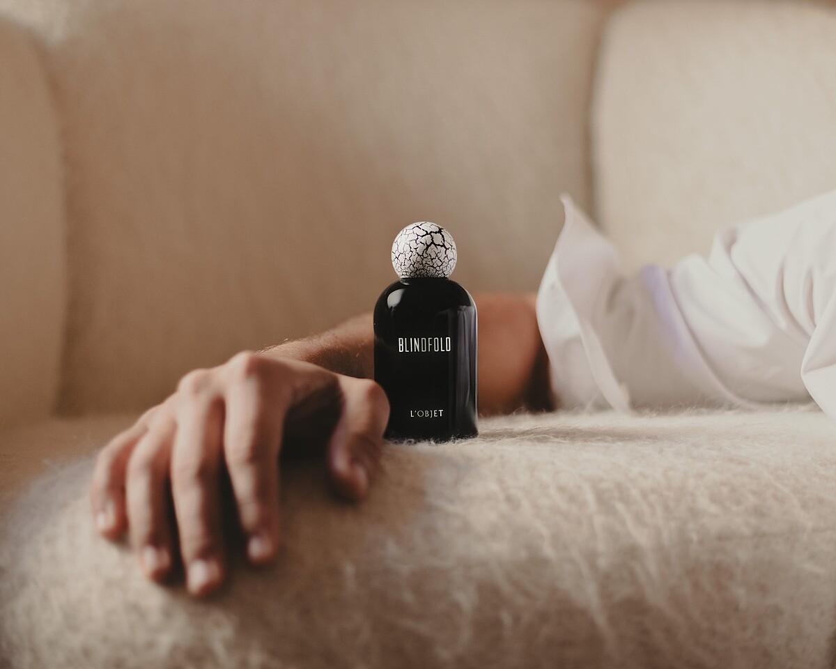 L'OBJET Blindfold密語淡香精 50ml NT$5400 / 100ml NT$8,200。