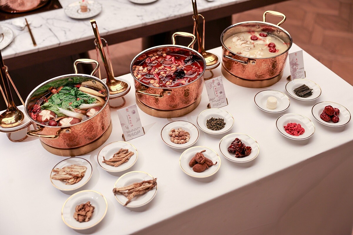 三款冬季限定湯底。