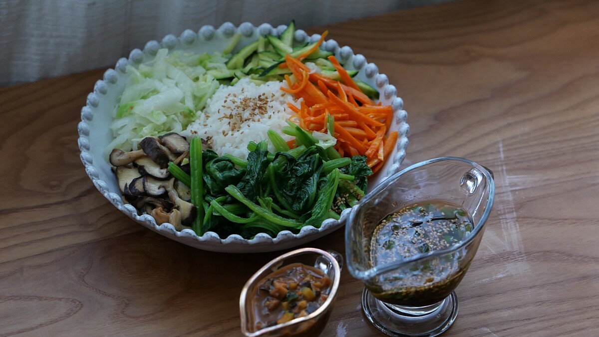 Editor’s Table 編輯上菜｜Netflix《黑白大廚 2》善財法師簡易版「醬油拌飯與大醬拌飯」，七步驟、三大重點教你做