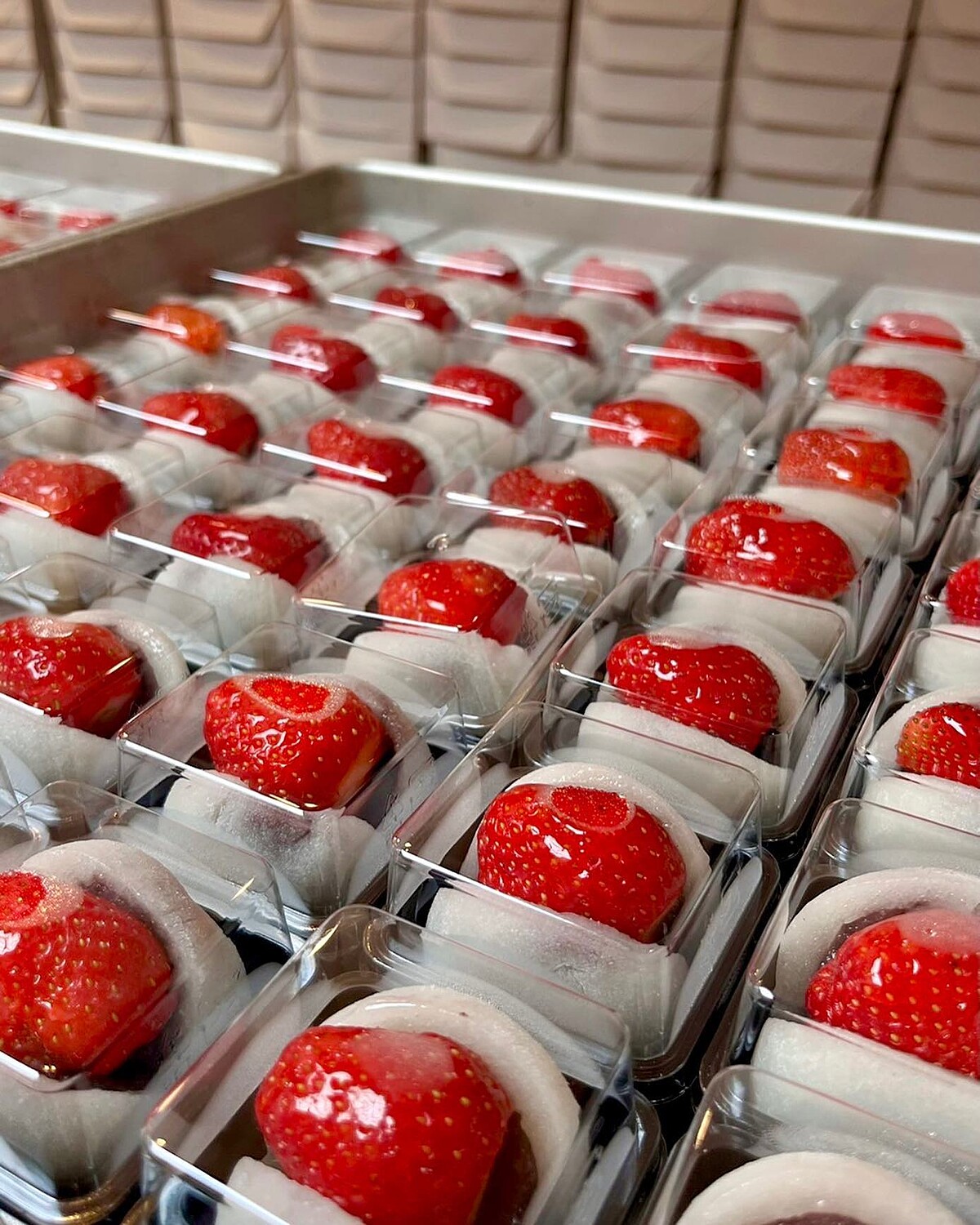 滋養和菓子的「草莓大福」堅持手工現作，且每日數量有限（圖片來源／@滋養和菓子 FB）