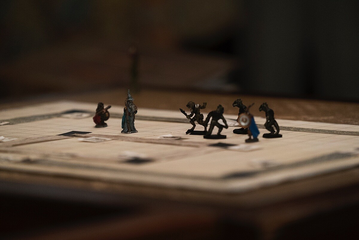 在遊戲中角色卡就是你的變身斗篷。