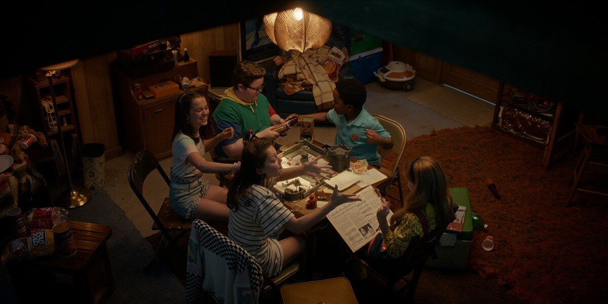 《怪奇物語》這一幕有著傳承的意味。