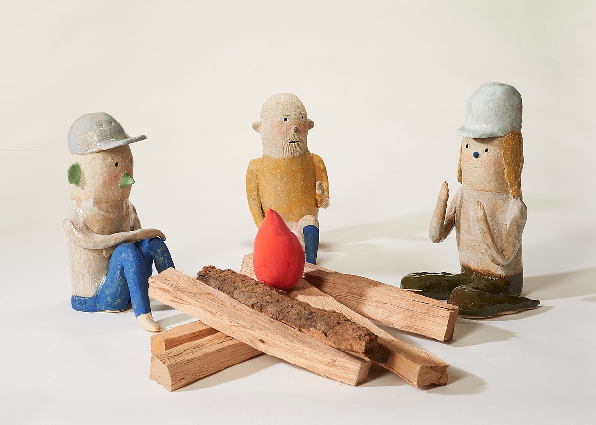 等待者 Awaiter、八卦男子Gossip man、 擺姿勢男子Pose man _2025 _陶瓷、上色Color on ceramic _12.0 &times; 17.0 &times; 26.0; 13.0 &times; 22.0 &times; 25.0 cm; 15.0 &times; 15.0 &times; 30.0 cm