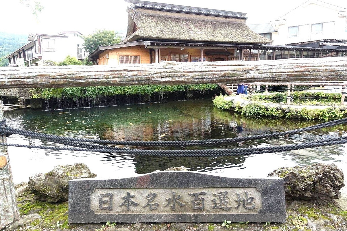 日本的軟水特別多，軟水直接影響了日本酒的觸感。