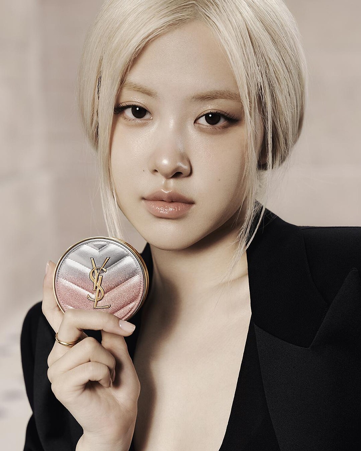 YSL 超模光感精華水氣墊NT 3,180