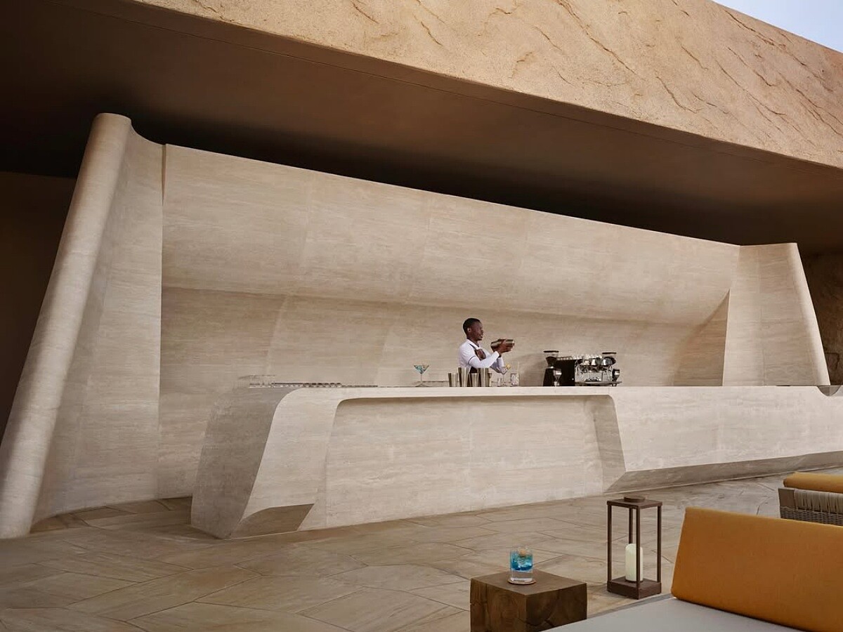 「Basalt」將當代印度料理結合音樂、舞蹈與火焰表演。