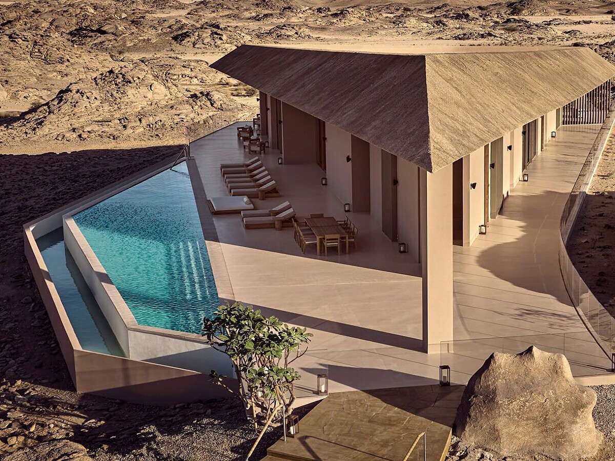 「Royal Villa 皇家別墅」。