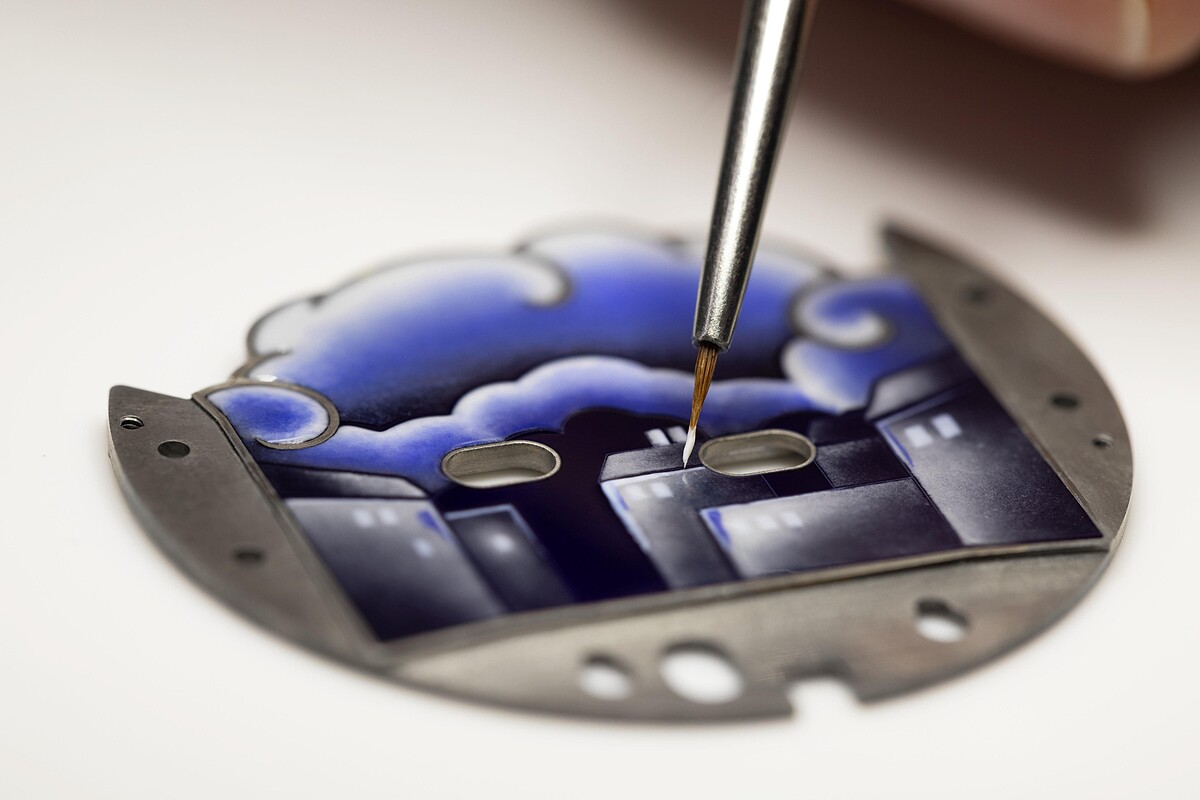 Lady Arpels Bal des Amoureux Automate腕錶的墨彩琺瑯工藝，Van Cleef & Arpels 