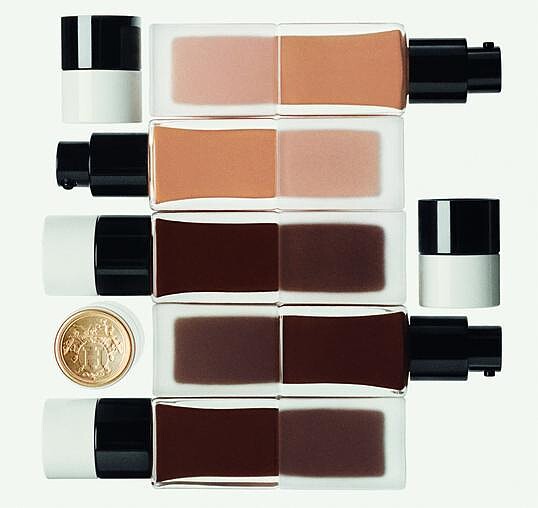 愛馬仕Hermès Plein Air光采霧感保養粉底形象圖&copy;Tim El Kaïm