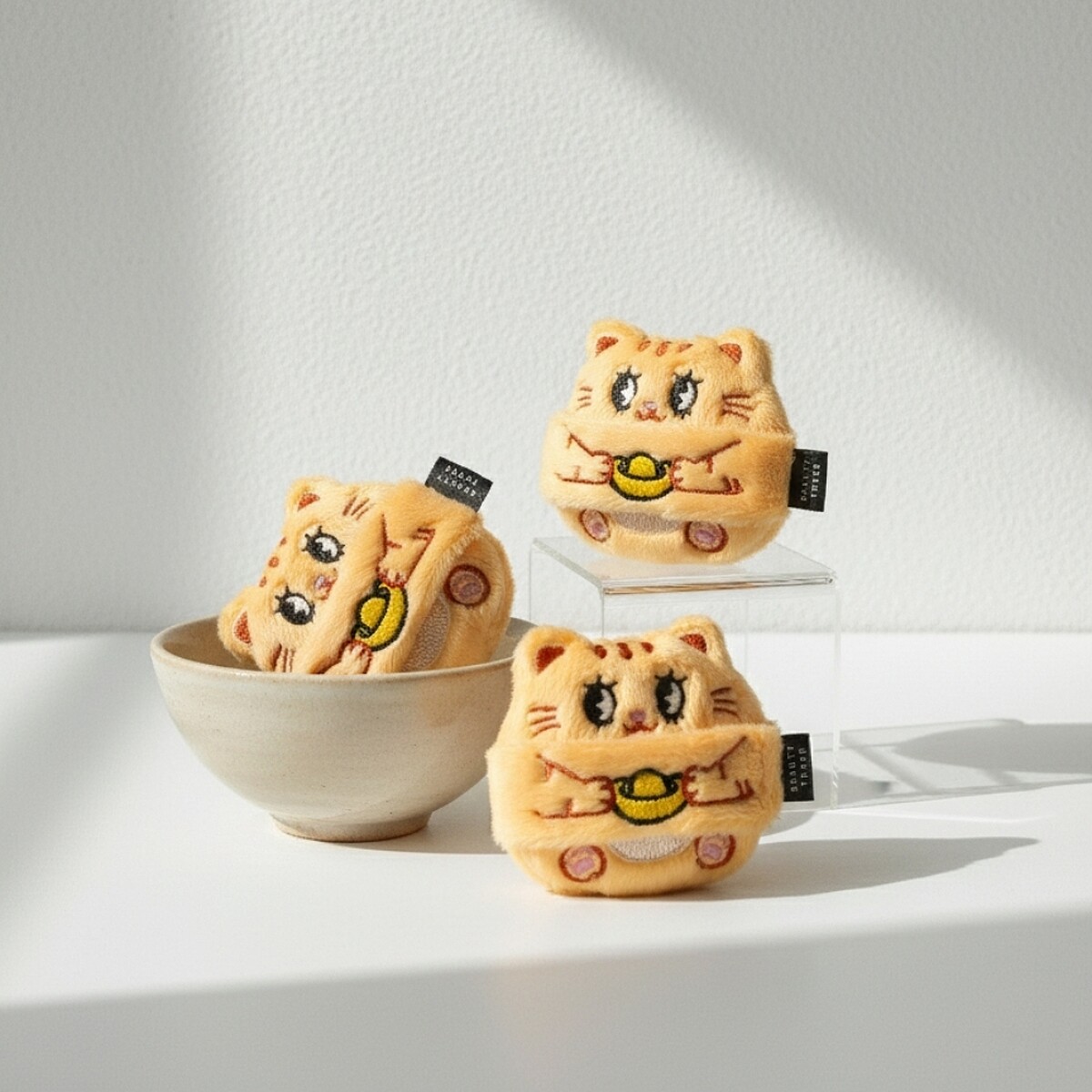 永和三美人「喵粉引力」蜜粉撲新年特別版-橘有錢，原價NT168、新年特價 NT148(康是美獨賣)