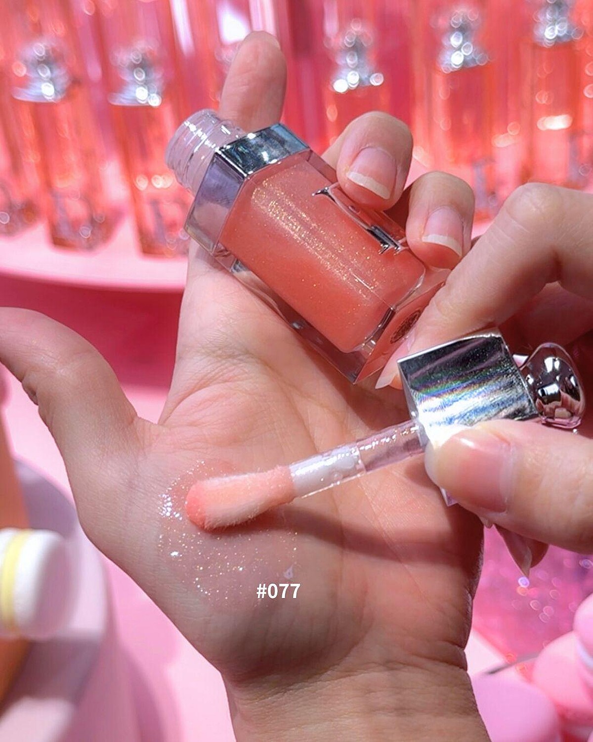 迪奧粉漾水光潤唇釉，NT1,400