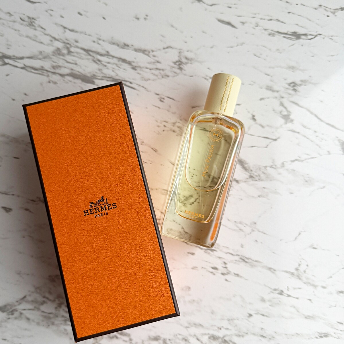 愛馬仕聞香珍藏系列麝香鳶尾淡香精100ml，NT12,310、補充裝200ml，NT 17,190