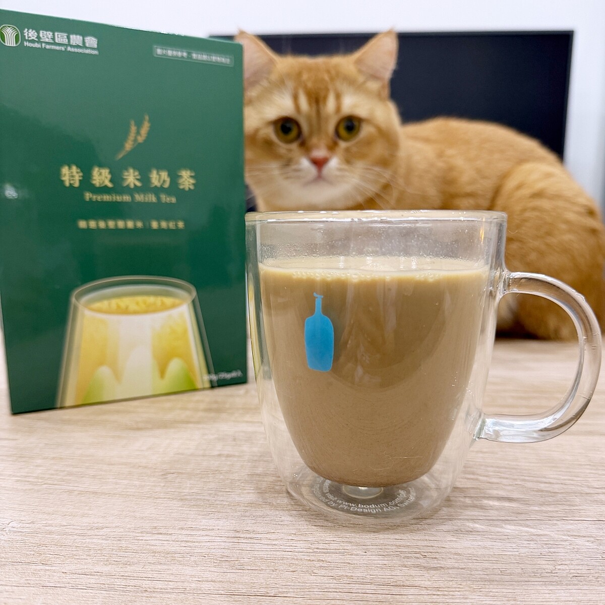 後壁區農會特級米奶茶實際沖泡後的樣子。