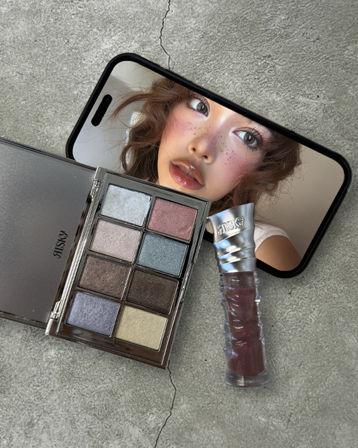 Photo/ IG @riskybeauty_official