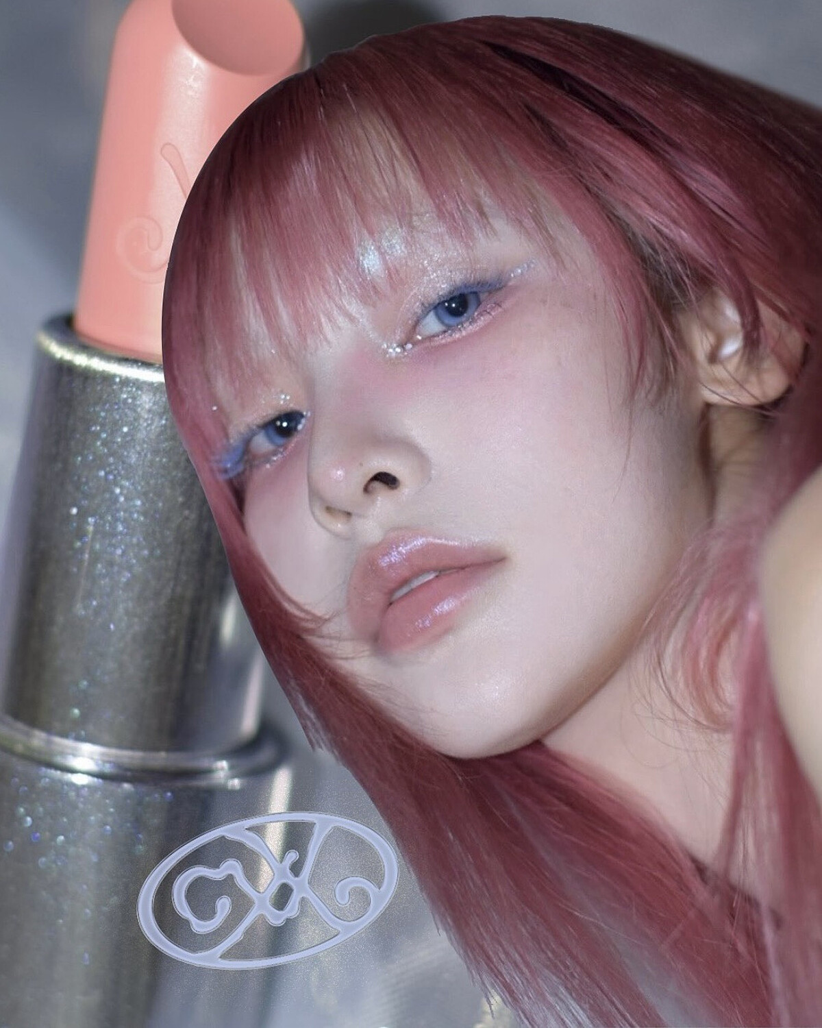 CH&Eacute;RIEXX The Bullet 霧面唇膏 #S01 Fever 疊擦 #B02 Blessed 試色，Photo/ IG @cheriexxofficial