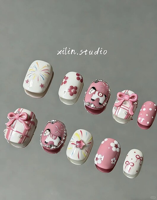 創意馬身設計美甲範本(Photo/小紅書@曦灵.studio工作室)