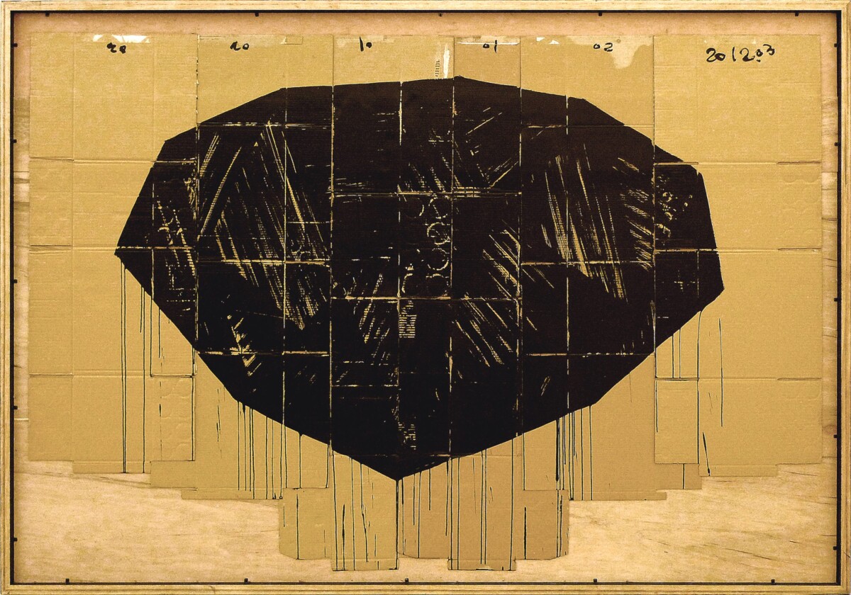 劉秋兒《抗2-13 在六塊紙箱拼湊的畫面塗上一個洞》