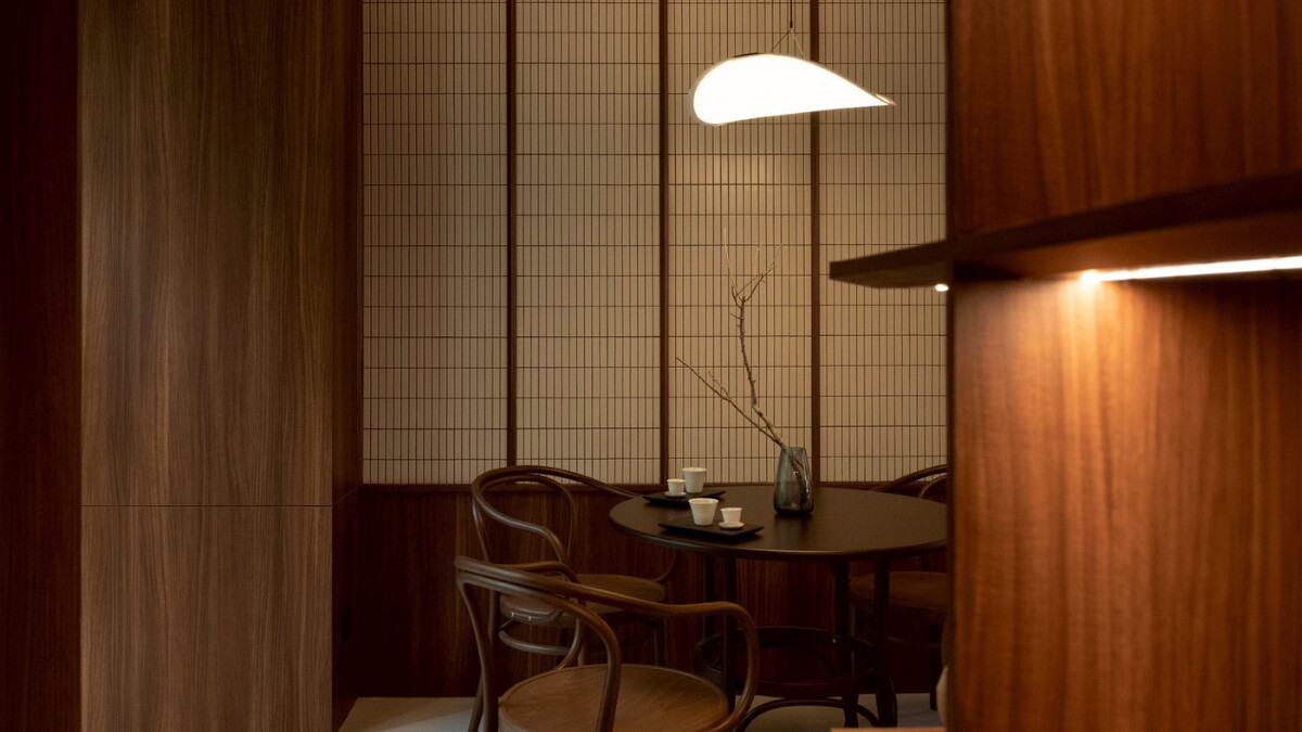 好好喝一杯茶是什麼感覺？走進台中「萬軒茶室」，用一個下午感受靜與慢的東方茶美學