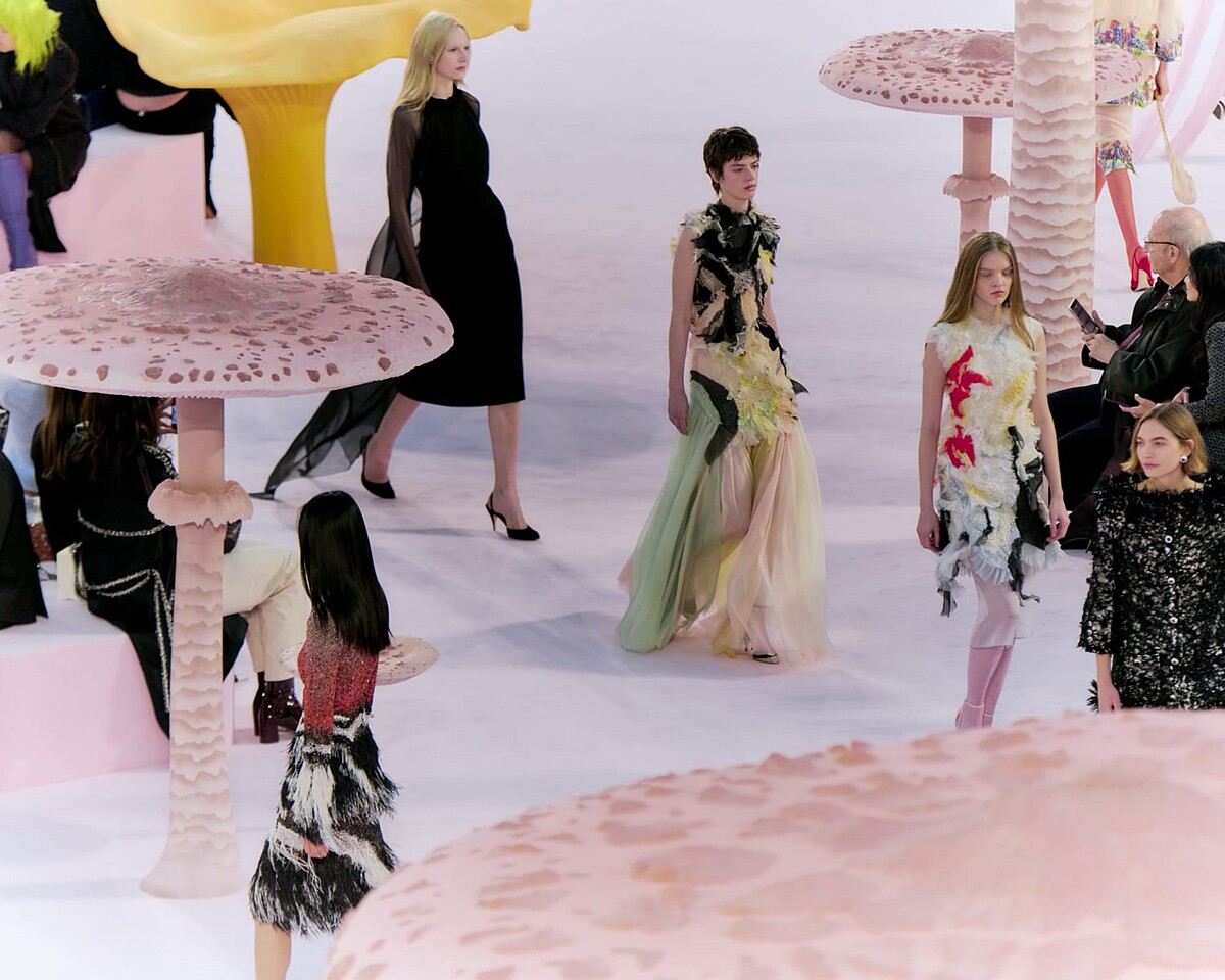 香奈兒藝術總監Matthieu Blazy在萬眾期待下發表了首個高訂系列。