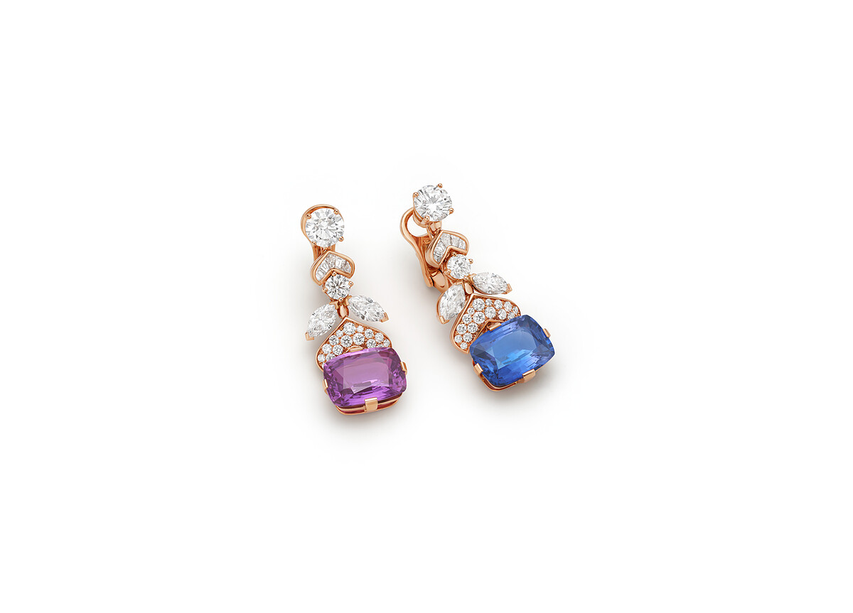 BVLGARI頂級彩寶與鑽石耳環 頂級玫瑰金耳環，鑲嵌2顆枕形切割斯里蘭卡粉紫色藍寶石與紫藍色藍寶石(分別重約7.31克拉與6.93克拉)、2顆圓形切割鑽石(D-E VVS1總重約2.07克拉)、4顆馬眼形切割鑽石(D-F VVS-VS總重約1.43克拉)、10顆階梯形切割(E-G VVS-VS總重約0.35克拉)與密鑲鑽石(D-F IF-VVS總重約1.21克拉)。