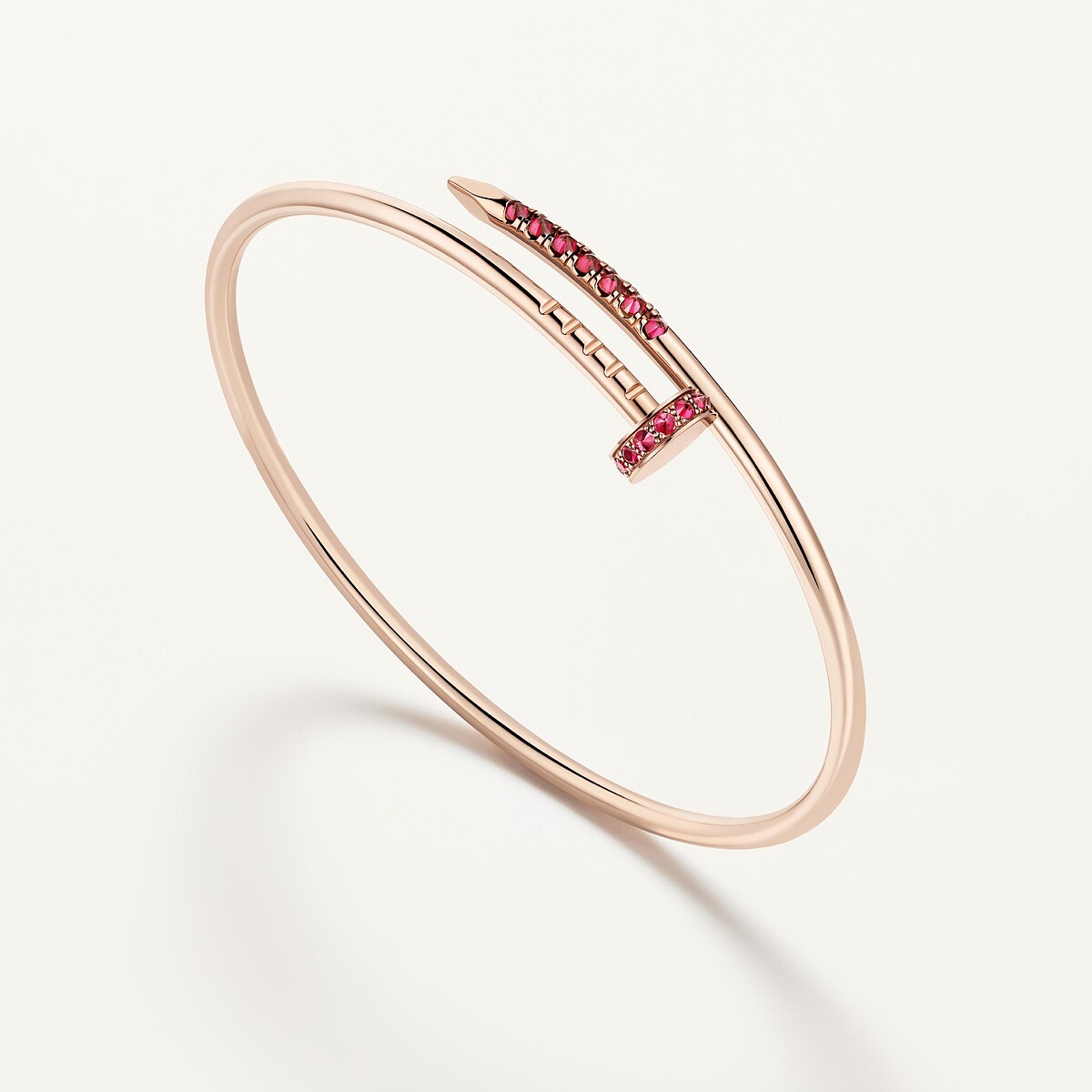 Juste un Clou玫瑰金手環小型款，鑲嵌紅寶石。