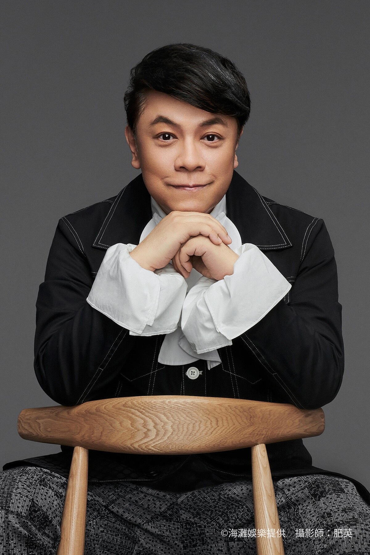 3/19特邀暢銷作家蔡康永以「靈魂的遊樂園，是書店」為題，於誠品生活松菸表演廳與讀者一起細品生活中的美好靈感。（圖片提供：海灘娛樂／攝影師：肥英）