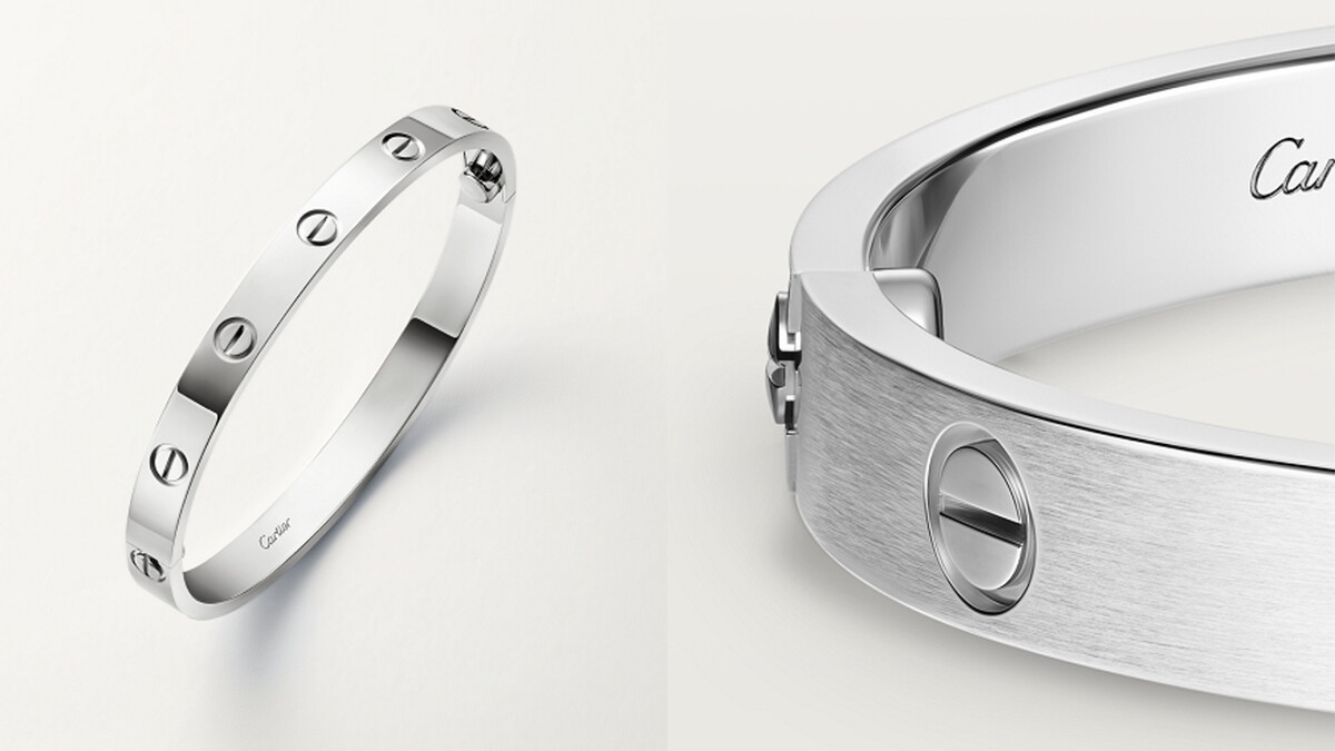 LOVE白K金4顆鑽石霧面處理手環經典款。